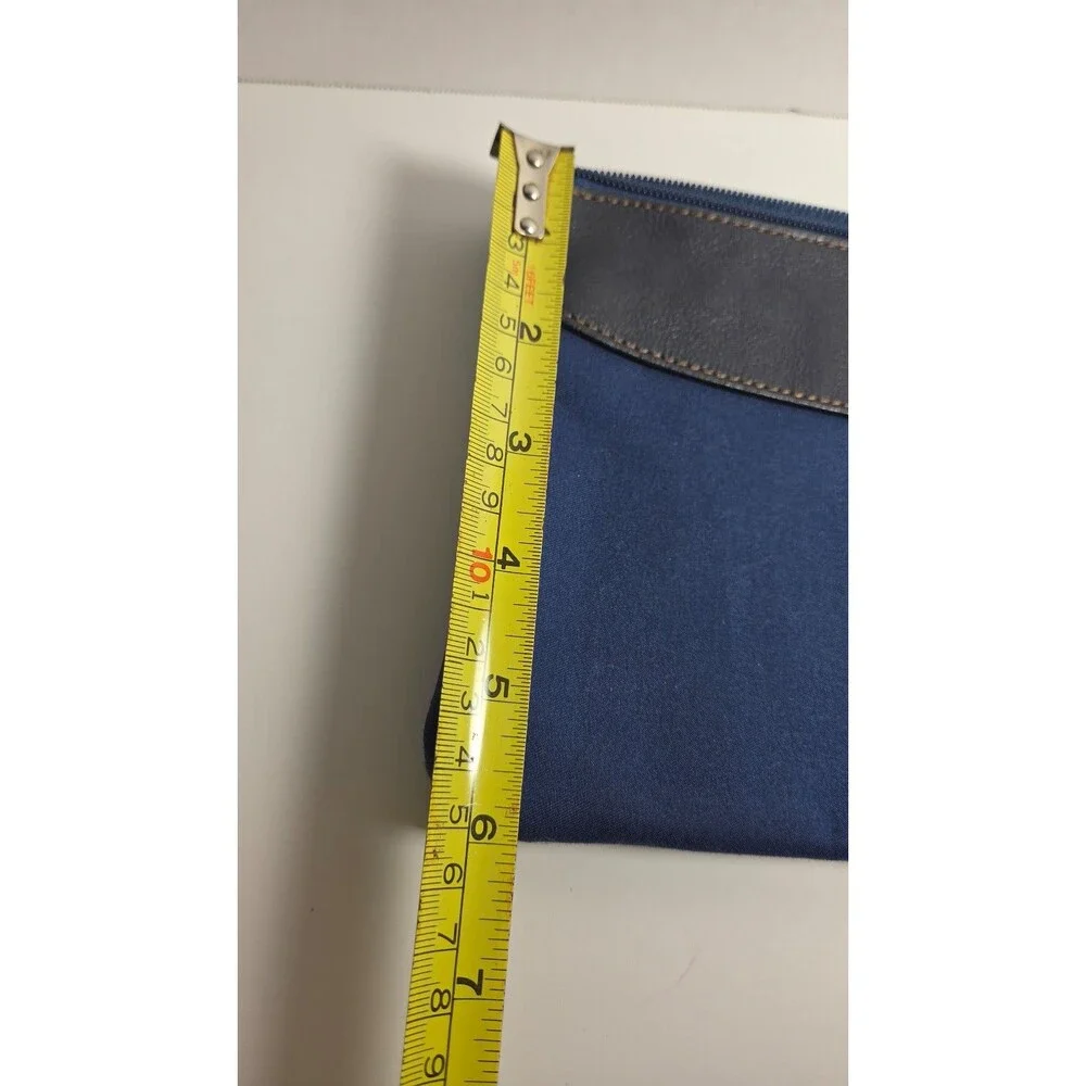 Amawaterways zipper pouch